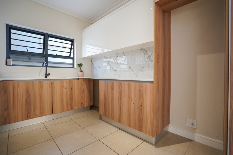 3 Bedroom Property for Sale in Sandown Western Cape